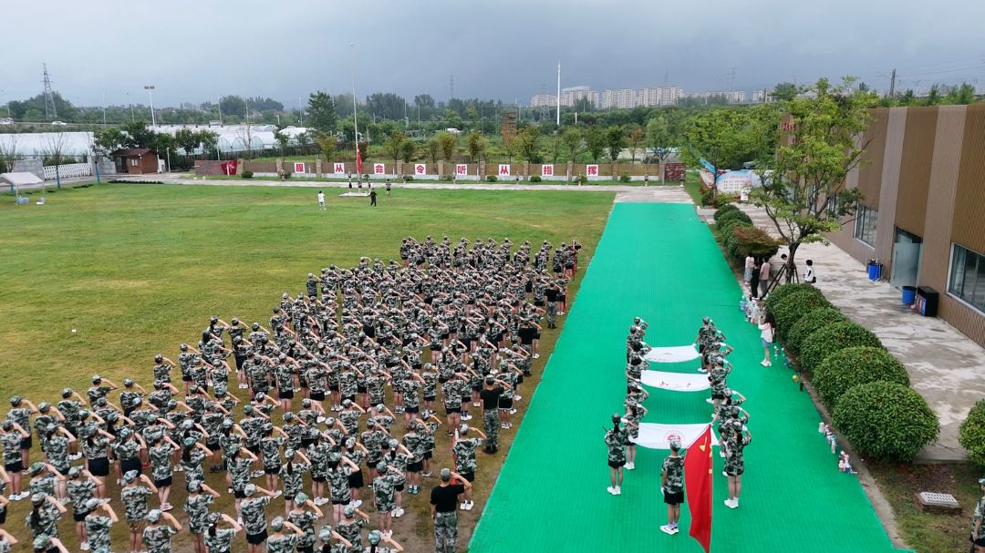 国防筑梦 青春扬帆 ——南京秦淮外国语学校教育集团国防教育活动汇报表演圆满落幕